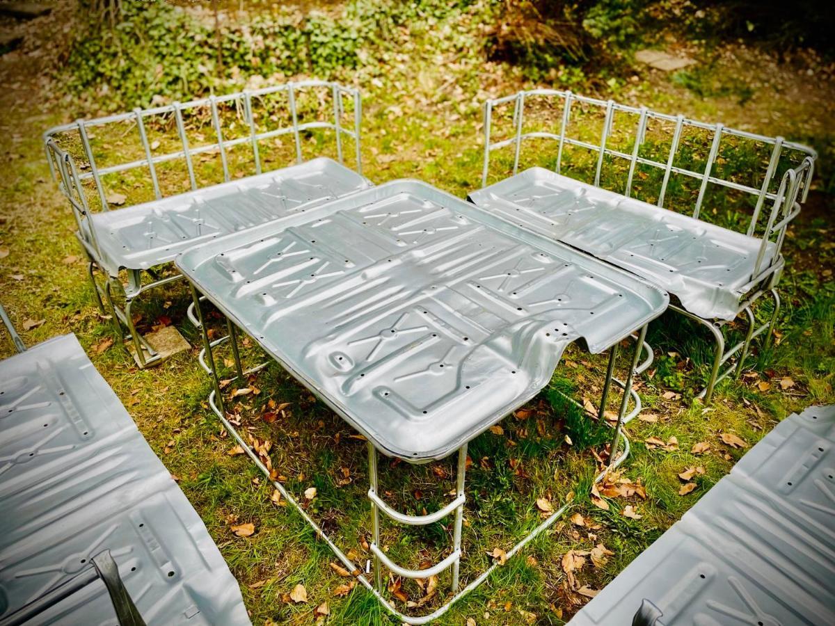 Haraburdi Recyclart Hotel Kostelec nad Orlicí Extérieur photo